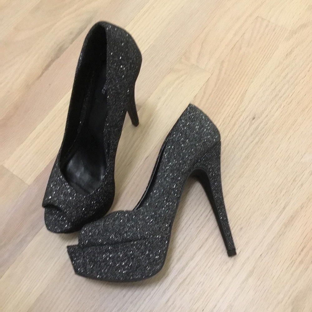 Flashy open toe heals - Picture 4 of 6